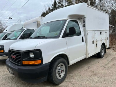 2017 GMC Savana Cutaway 3500 Base