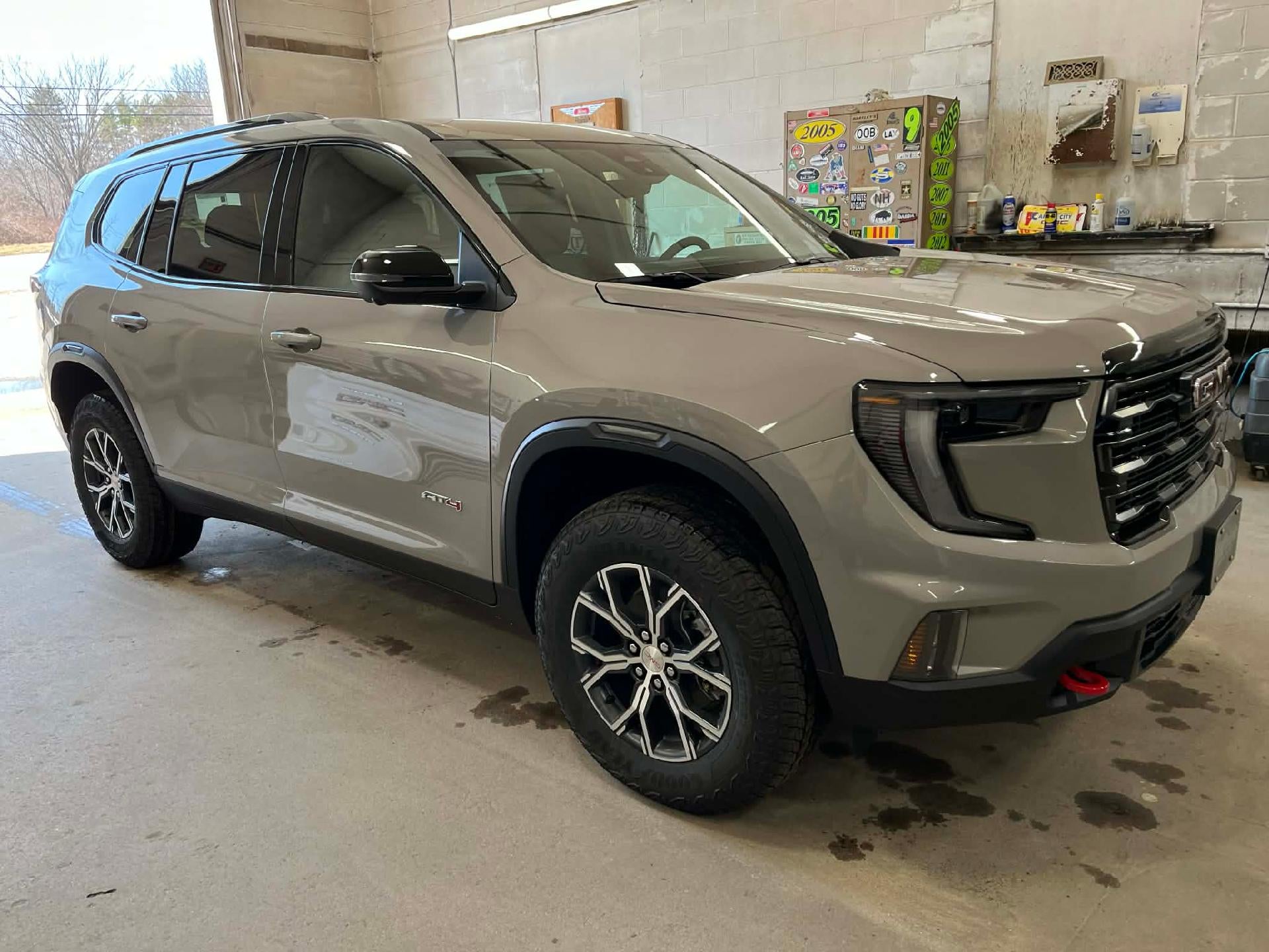 2026 GMC Acadia AT4