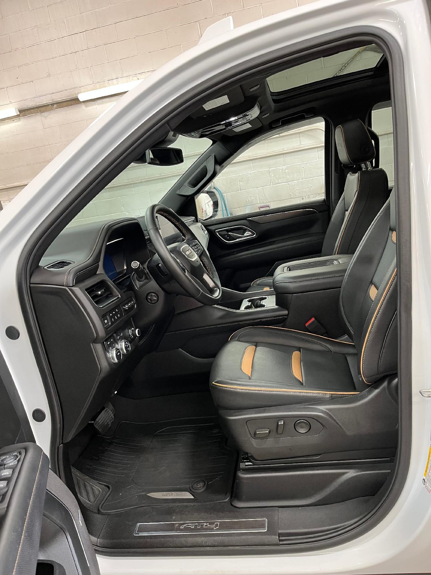 2024 GMC Yukon AT4