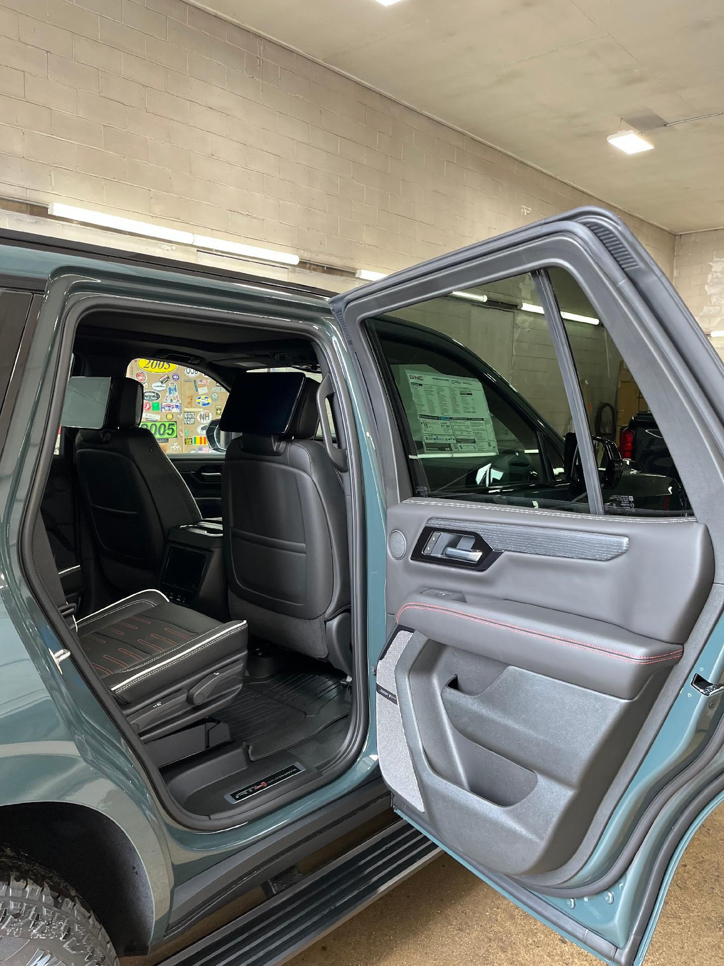 2026 GMC Yukon AT4 Ultimate