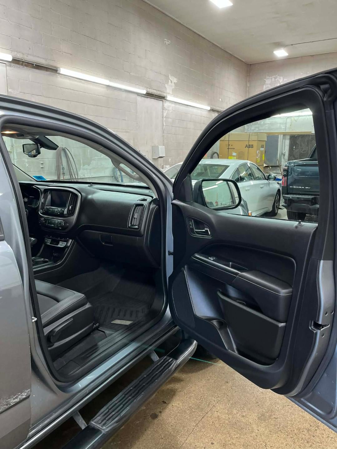 2021 GMC Canyon AT4 - Cloth