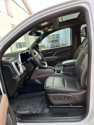 2024 GMC Canyon Denali