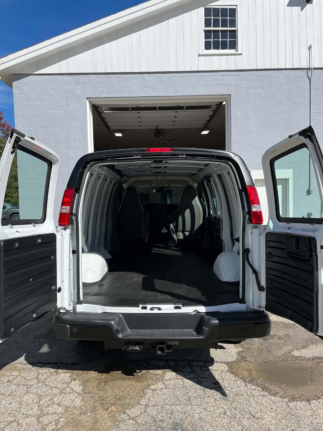 2026 GMC Savana Cargo Base