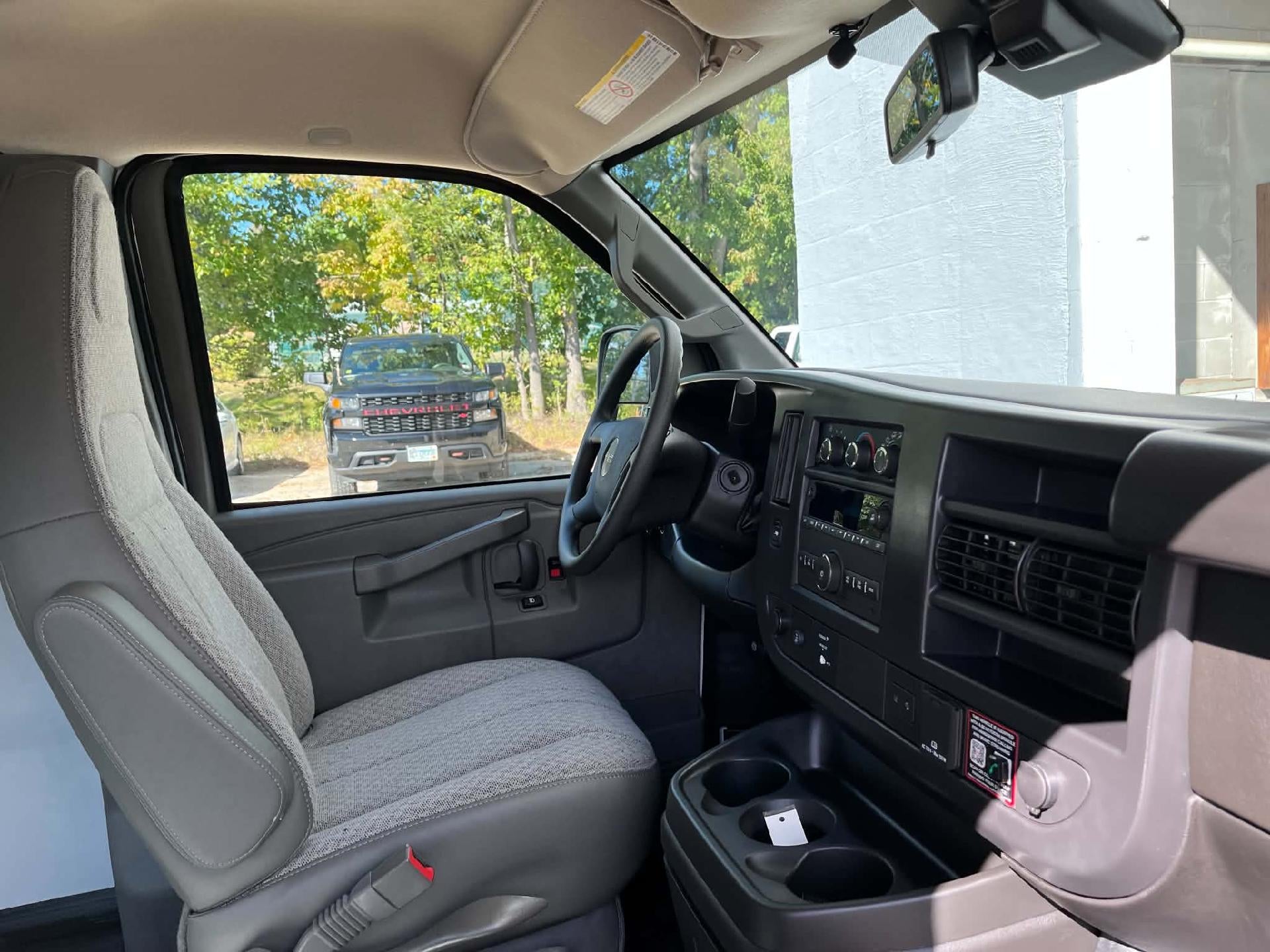 2026 GMC Savana Cargo Work Van - Photo 14