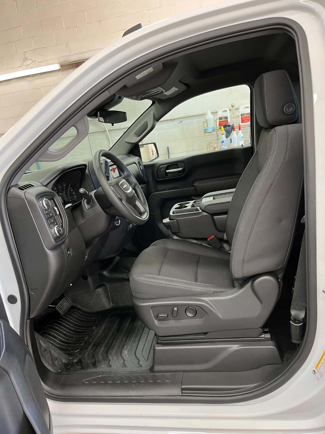 2026 GMC Sierra 1500 Pro - Photo 8