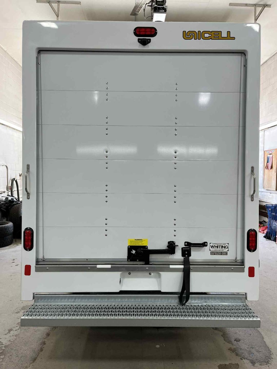 2025 GMC Savana Cutaway 3500 Base