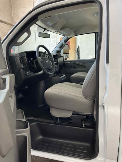 2025 GMC Savana Cutaway 3500 Base